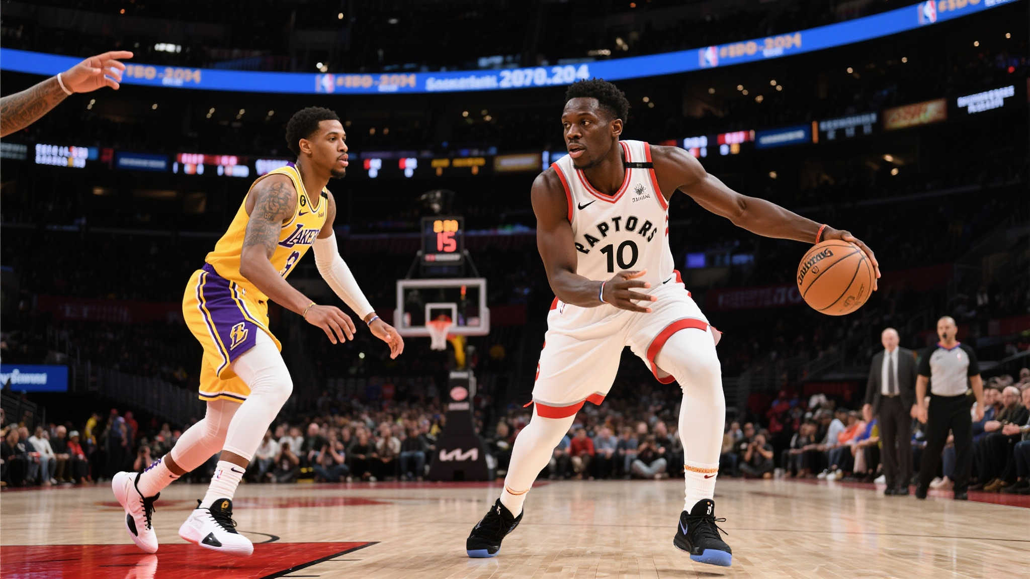 抢七激战半场步行者险胜1分，西卡10分迎战亚历山大16分